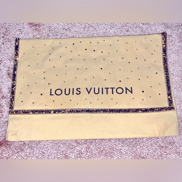 Louis Vuitton Dust Bag 9” x 13” with Crystals embellished. - Picture 3 of 8